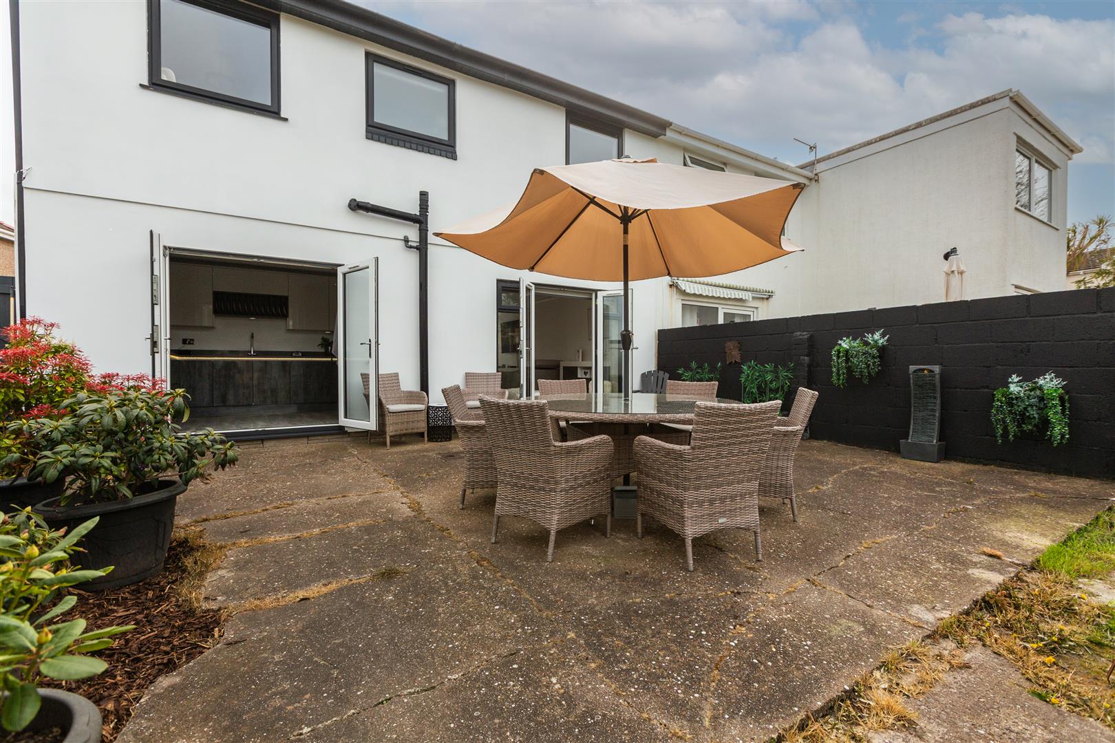 Bryn Road, Loughor, Swansea, SA4 6PR